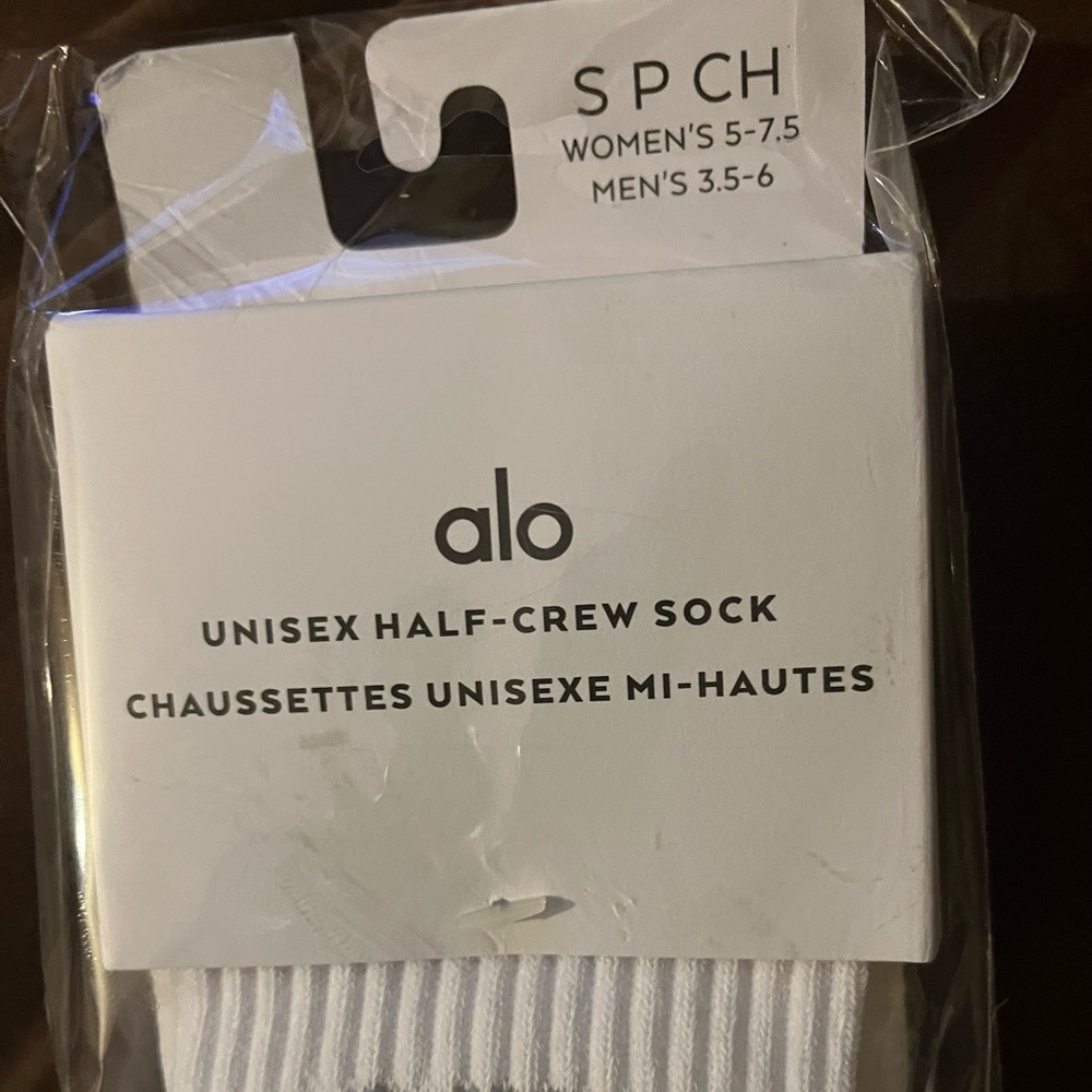 ALO Yoga Unisex Half-Crew Socks - White